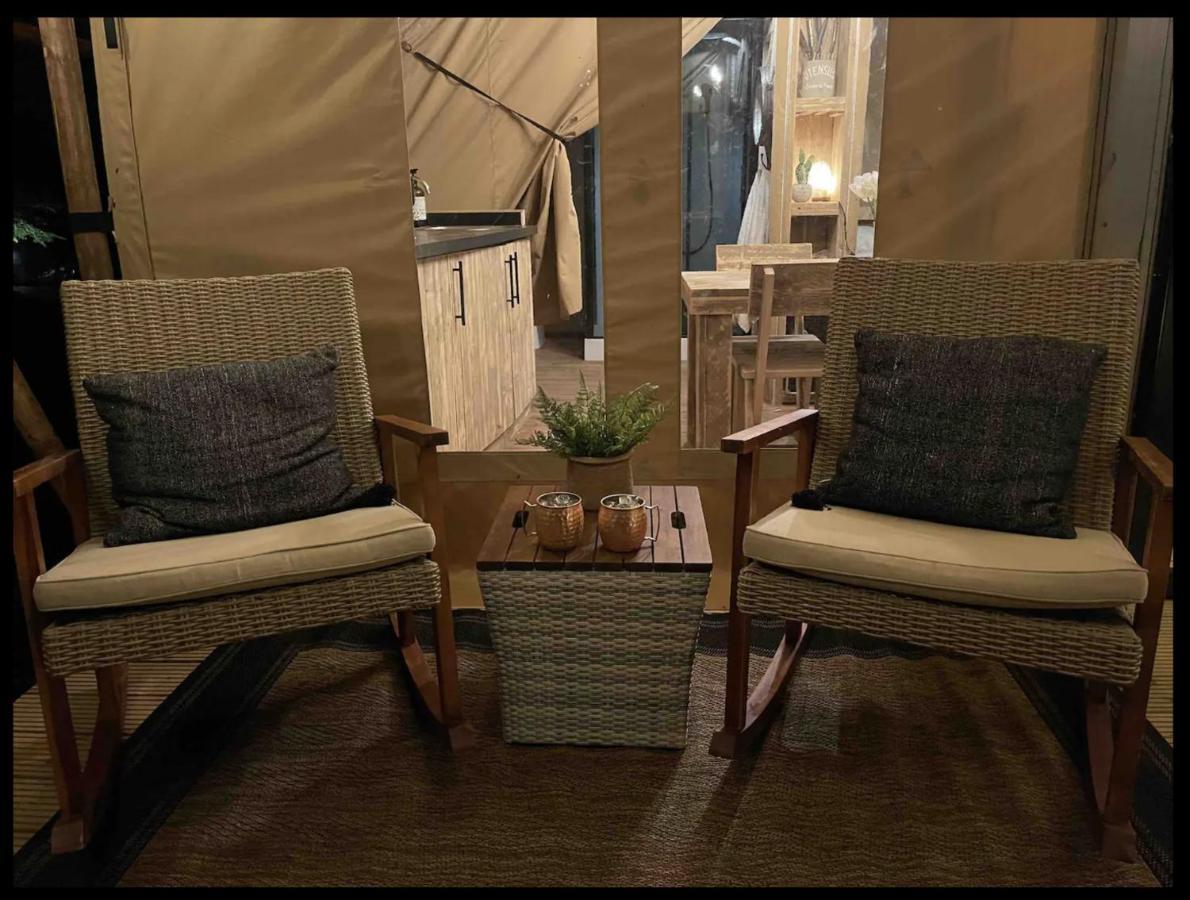 塞维尔维尔 Firefly Season Glamping酒店 外观 照片