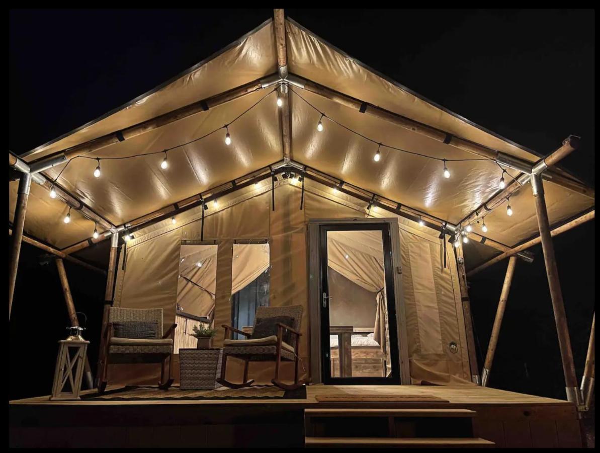 塞维尔维尔 Firefly Season Glamping酒店 外观 照片