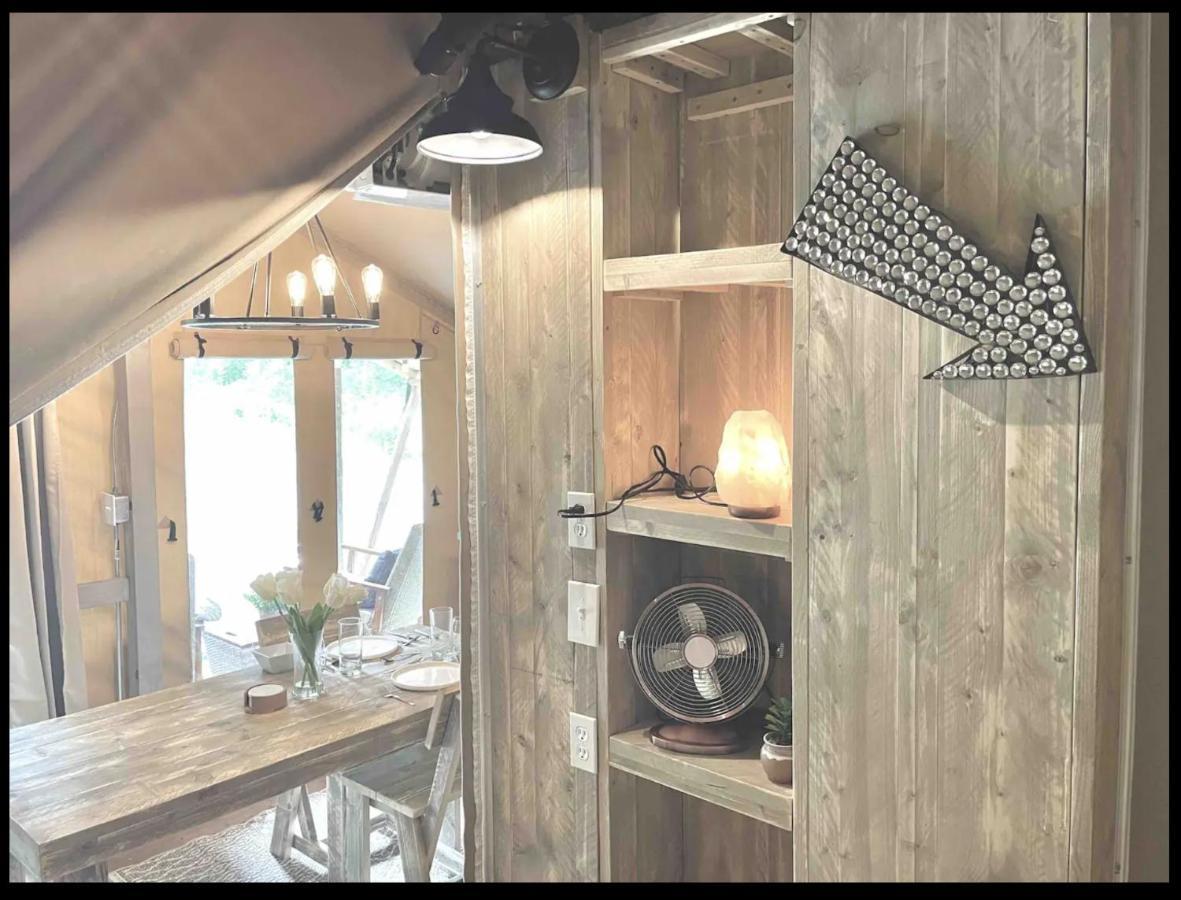 塞维尔维尔 Firefly Season Glamping酒店 外观 照片
